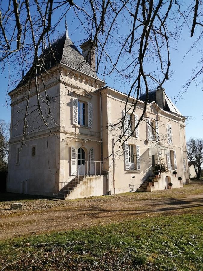 Domaine De Prefond Bed & Breakfast Bengy-sur-Craon Exterior photo